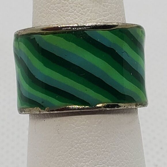 Green & Blue Swirl Ring - Picture 1 of 5
